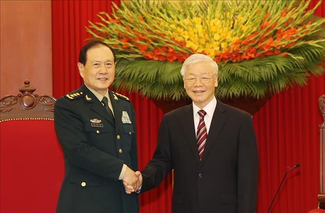Tổng Bí thư Nguyễn Phú Trọng tiếp thân mật đồng chí Ngụy Phượng Hòa, Ủy viên Quốc vụ, Bộ trưởng Quốc phòng Trung Quốc