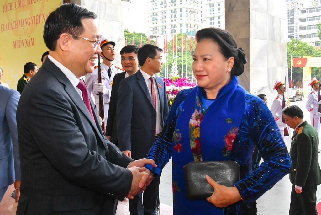 Ủy viên Bộ Chính trị, Chủ tịch Quốc hội Nguyễn Thị Kim Ngân tới dự Đại hội.