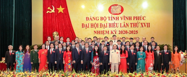 Ban Chấp hành Đảng bộ tỉnh khóa mới nhiệm kỳ 2020-2025 ra mắt