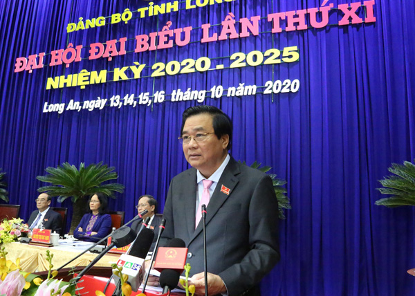 Đồng chí Trần Văn Rạnh phát biểu khai mạc Đại hội
