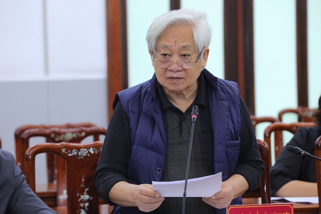 GS Phạm Tất Dong, Phó Chủ tịch - Tổng Thư ký Hội khuyến học Việt Nam  phát biểu tại Hội nghị.