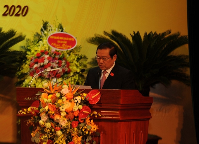 Đồng chí Lại Xuân Môn, Ủy viên Trung ương Đảng, Bí thư Tỉnh ủy Cao Bằng phát biểu tại Đại hội.
