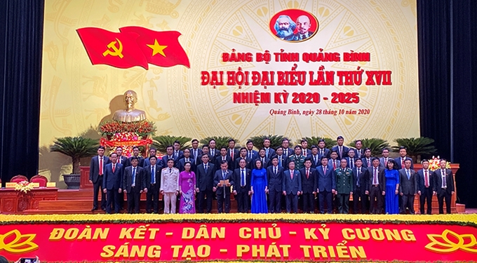 Do tình hình mưa bão diễn biến phức tạp, Đại hội  đại biểu Đảng bộ tỉnh Quảng Bình diễn ra trong vòng 1 ngày (28/10).