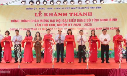 Thành phố Ninh Bình: Gắn biển công trình chào mừng Đại hội Đảng bộ tỉnh