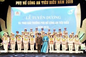 Tuyên dương 31 phụ nữ Công an tiêu biểu