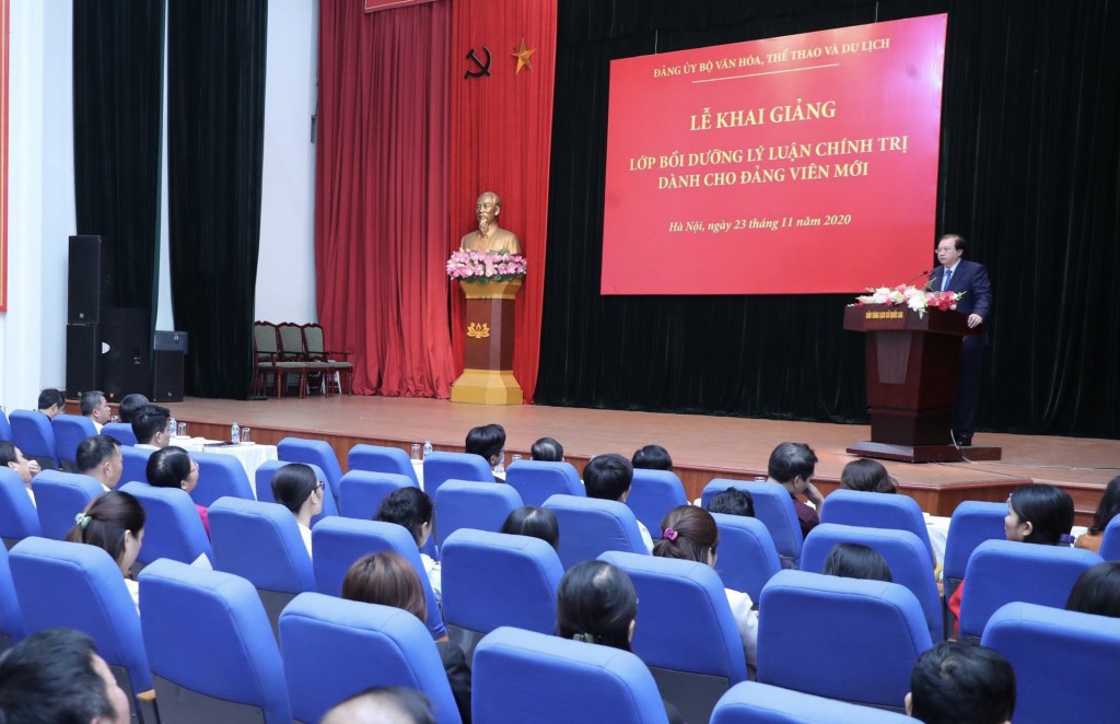 Đồng chí Tạ Quang Đông phát biểu tại