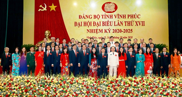 BCH Đảng bộ tỉnh Vĩnh Phúc nhiệm kỳ 2020 – 2025 ra mắt (Ảnh: Đ.H)