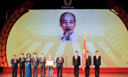 Trung ương Hội Nông dân Việt Nam: Thi đua gắn liền khen thưởng