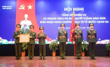 Trường Đại học Văn hóa Nghệ thuật Quân đội đón nhận Huân chương Bảo vệ Tổ quốc hạng Ba