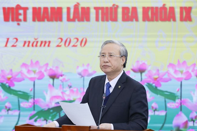 Đồng chí Trần Quốc Vượng, Ủy viên Bộ Chính trị, Thường trực Ban Bí thư phát biểu tại Hội nghị.