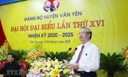 Đồng chí Trần Quốc Vượng dự Đại hội điểm huyện Văn Yên tại Yên Bái