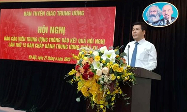Đồng chí Nguyễn Hồng Diên, Ủy viên Trung ương Đảng, Phó Trưởng Ban Tuyên giáo Trung ương thông tin về kết quả Hội nghị lần thứ 12 của Ban Chấp hành Trung ương khóa XII (Ảnh: K.T)