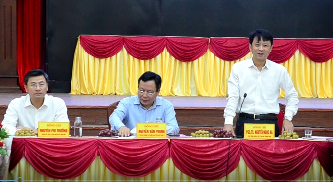 Đồng chí Nguyễn Ngọc Hà, Phó Tổng biên tập Tạp chí Cộng sản phát biểu tổng kết buổi Tọa đàm.