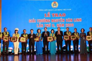 Trao giải thưởng Nguyễn Văn Linh cho 10 cán bộ Công đoàn có thành tích xuất sắc