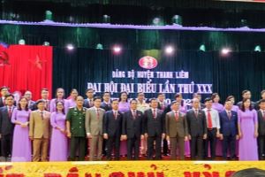 Tập trung phát triển công nghiệp, thương mại, dịch vụ gắn với bảo vệ môi trường