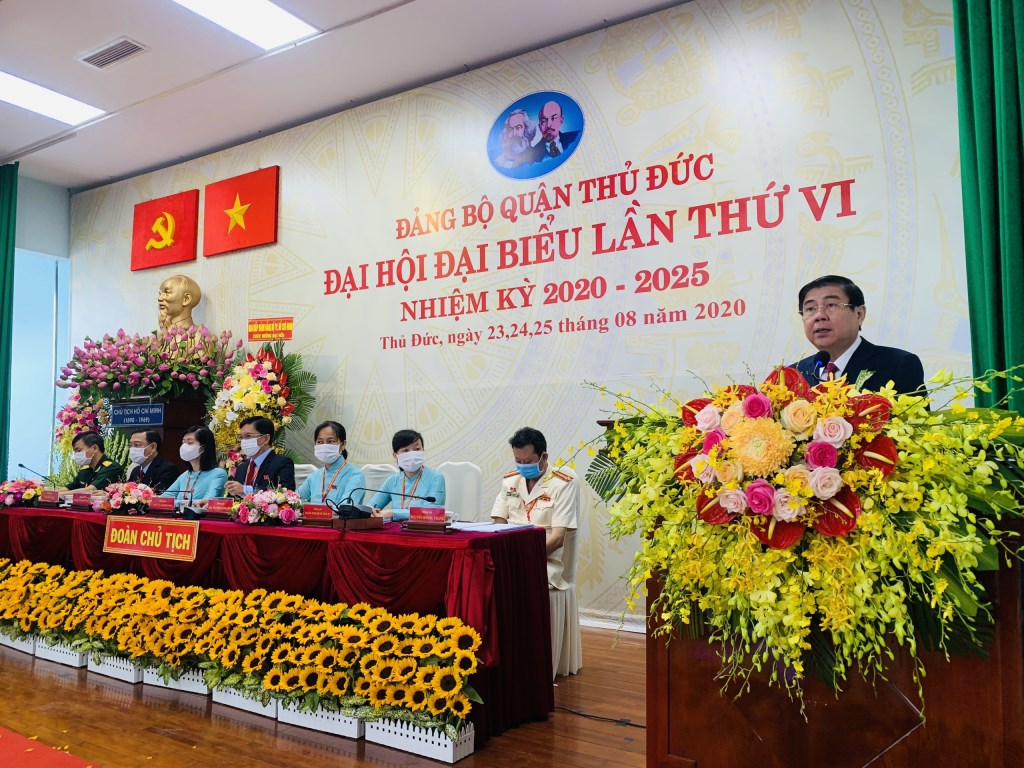 Chủ tịch UBND TP Hồ Chí Minh Nguyễn Thành Phong phát biểu chỉ đạo Đại hội.