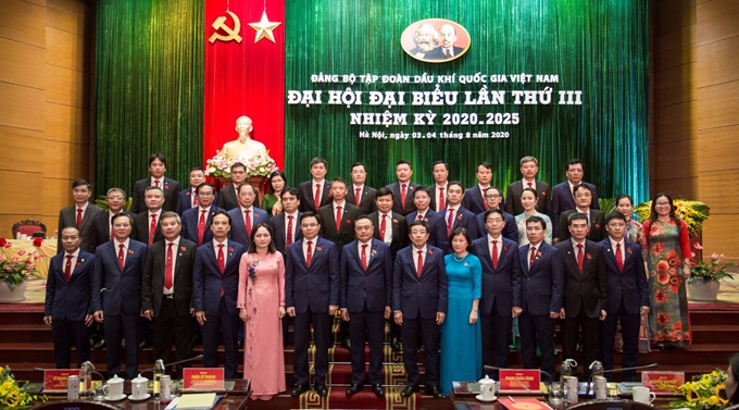 Ban Chấp hành Đảng bộ Tập đoàn Dầu khí Quốc gia Việt Nam khóa III, nhiệm kỳ 2020 – 2025 ra mắt Đại hội.