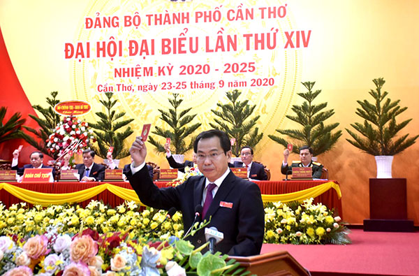 Đồng chí Lê Quang Mạnh được bầu giữ chức Bí thư Thành ủy Cần Thơ nhiệm kỳ 2020-2025.