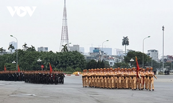 Các lực lượng tham dự Lễ xuất quân và diễn tập phương án bảo vệ Đại hội lần thứ XIII của Đảng . (Ảnh: Mạnh Hùng)