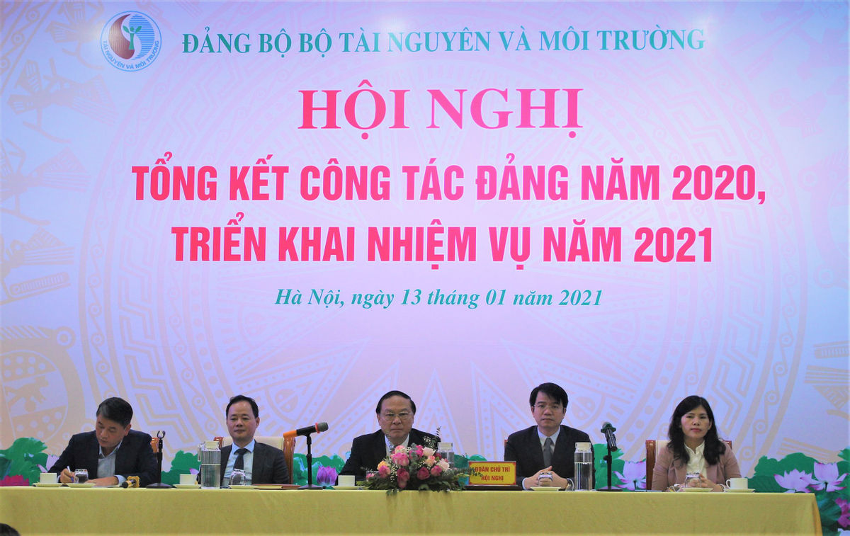 Hội nghị tổng kết công tác Đảng năm 2020 và triển khai nhiệm vụ năm 2021 của Đảng ủy Bộ TN&MT. (Ảnh: Thủy Nguyễn)