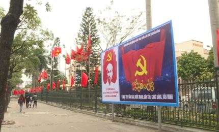 Hà Nội: Hoàn thành trang trí tuyên truyền phục vụ Đại hội Đảng lần thứ XIII trước ngày 15/1