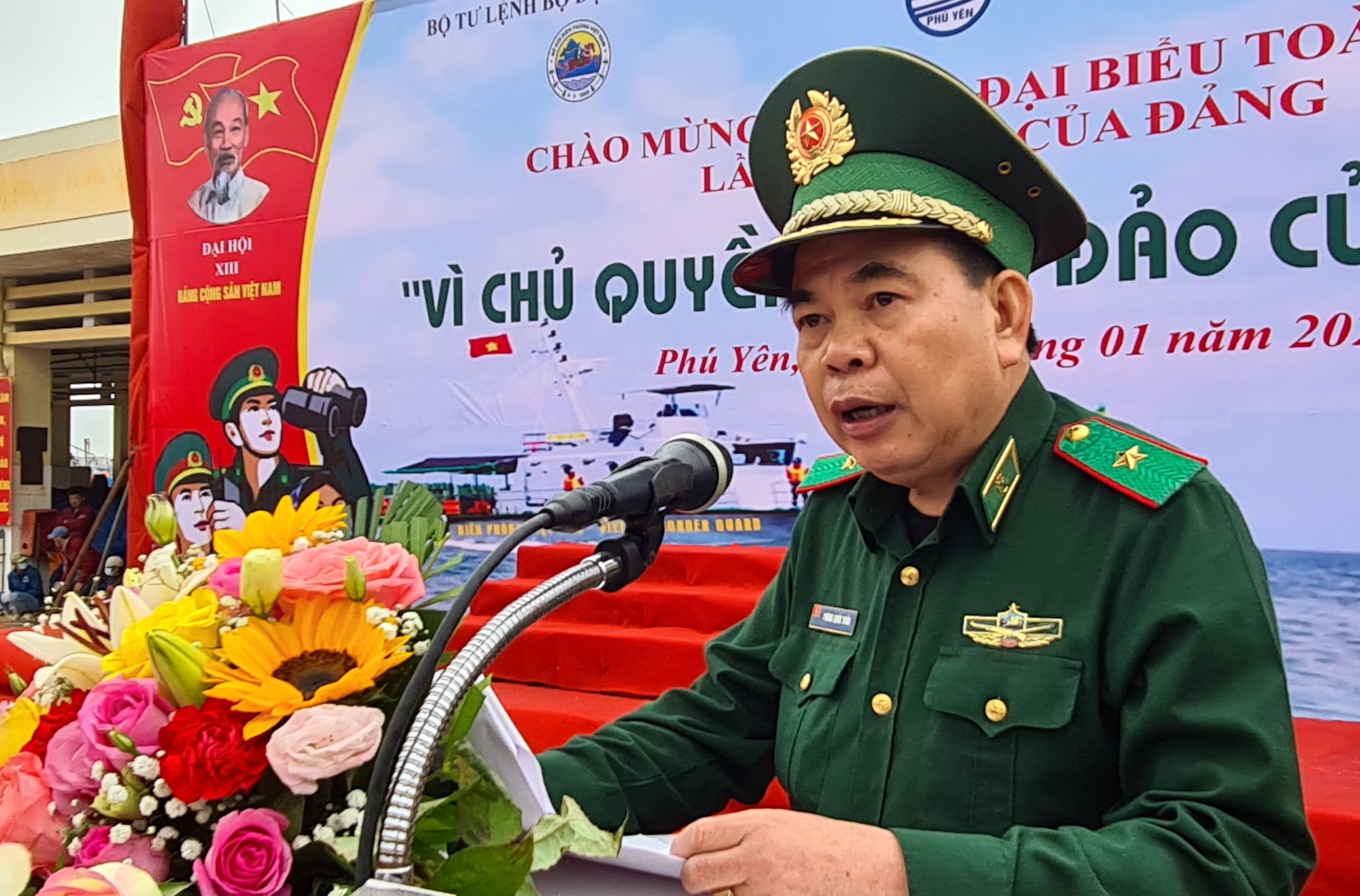Thiếu tướng Phùng Quốc Tuấn, Uỷ viên Ban Thường vụ, Phó Chính uỷ Bộ đội Biên phòng phát biểu tại Chương trình.