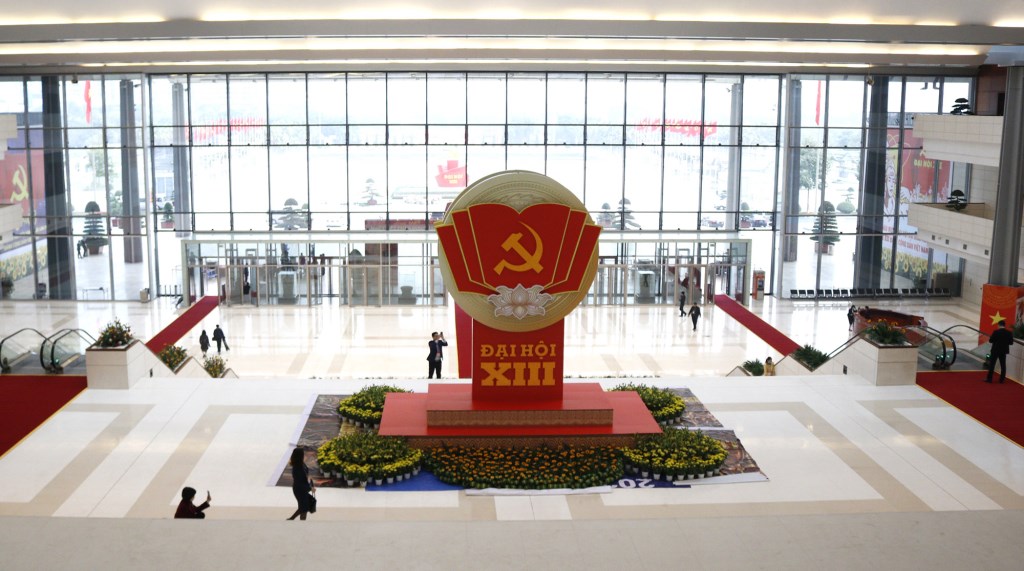Bên trong của Trung tâm Hội nghị quốc gia được trang hoàn phục vụ Đại hội lần thứ XIII của Đảng