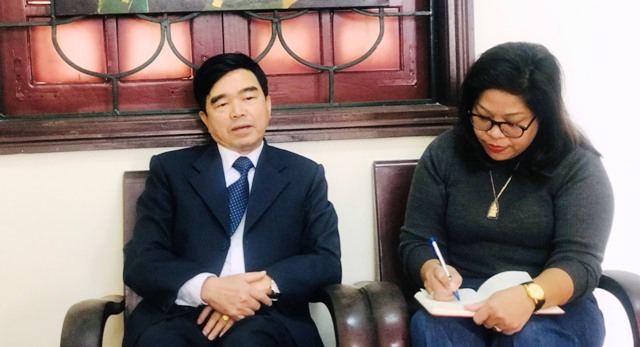 Ông Đinh Văn Minh trao đổi với phóng viên Báo điện tử ĐCSVN (Ảnh: HNV)