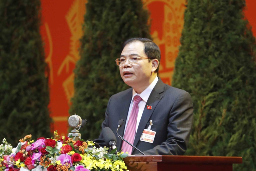 Đồng chí Nguyễn Xuân Cường, Ủy viên Trung ương Đảng, Bộ trưởng Bộ Nông nghiệp và Phát triển nông thôn trình bày tham luận.