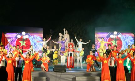 Sân khấu Việt Nam chào mừng Đại hội lần thứ XIII của Đảng