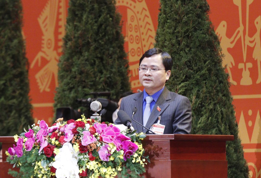 Đồng chí Nguyễn Anh Tuấn, Bí thư thứ nhất Trung ương Đoàn TNCS Hồ Chí Minh trình bày tham luận.