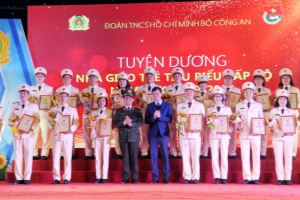 Tuyên dương Nhà giáo trẻ tiêu biểu, sinh viên 5 tốt các học viện, trường CAND