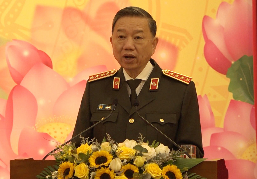 Đại tướng Tô Lâm, Ủy viên Bộ Chính trị, Bộ trưởng Bộ Công an  phát biểu khai mạc Hội thảo.