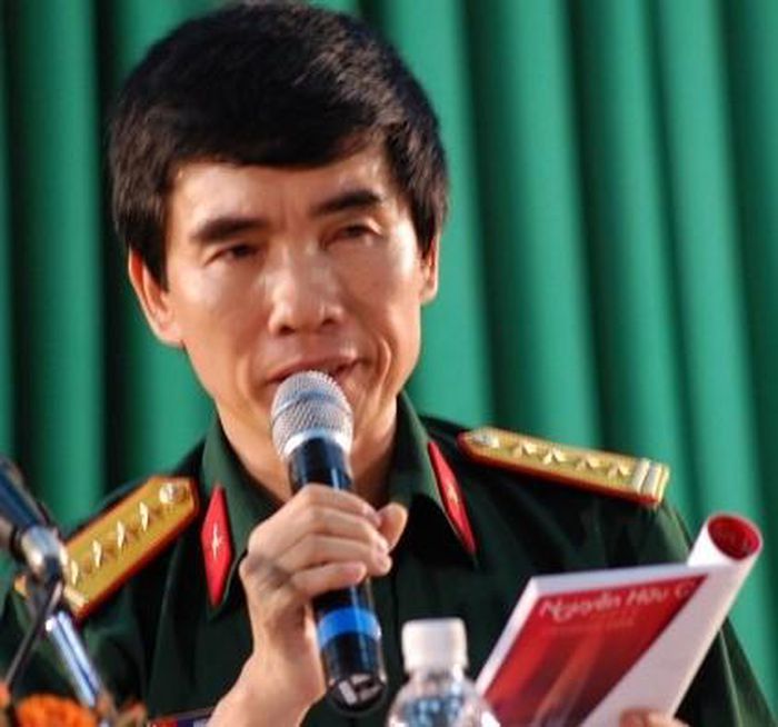 Đại tá, nhà thơ Nguyễn Hữu Quý, nguyên Trưởng ban Thơ, Tạp chí Văn nghệ Quân đội