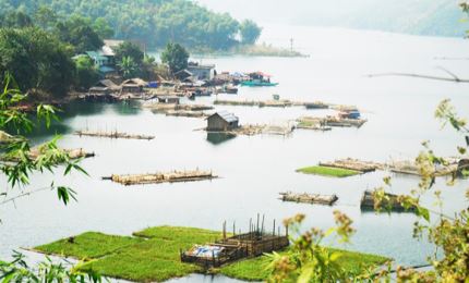 Phấn đấu đưa huyện Đà Bắc phát triển bền vững theo hướng nông nghiệp, dịch vụ