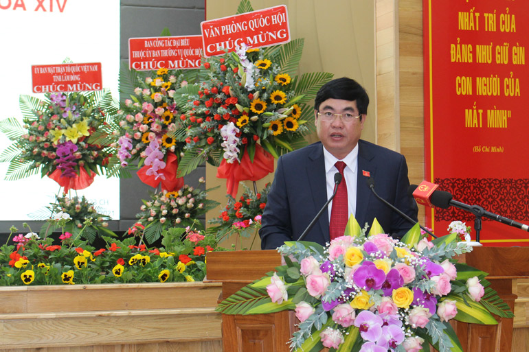 Đồng chí Trần Đình Văn - Phó Bí thư Thường trực Tỉnh ủy phát biểu tại Hội nghị. (Ảnh: Nguyệt Thu)