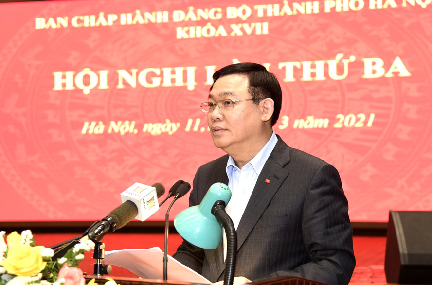 Bí thư Thành ủy Hà Nội Vương Đình Huệ phát biểu kết luận Hội nghị