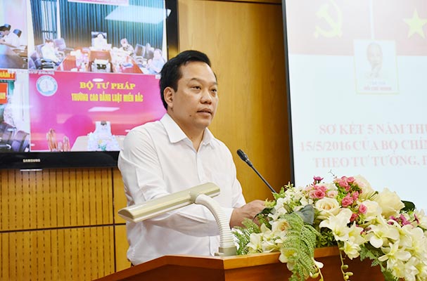 Đồng chí Đỗ Việt Hà, Phó Bí thư Đảng ủy Khối các cơ quan Trung ương phát biểu tại Hội nghị. Ảnh: TH.
