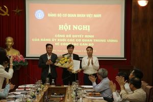Chuẩn y Phó Bí thư Đảng ủy cơ quan BHXH Việt Nam nhiệm kỳ 2020-2025