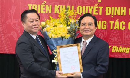 Đồng chí Phùng Xuân Nhạ giữ chức vụ Phó Trưởng Ban Tuyên giáo Trung ương