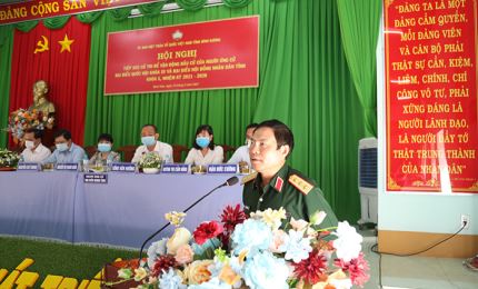 Thứ trưởng Bộ Quốc phòng Nguyễn Tân Cương tiếp xúc cử tri tại huyện Dầu Tiếng