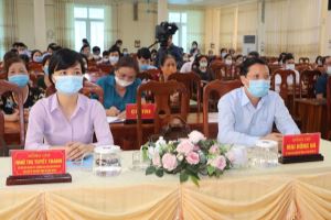 Tuyên Quang: Ứng cử viên ĐBQH tiếp xúc, vận động bầu cử tại huyện Hàm Yên