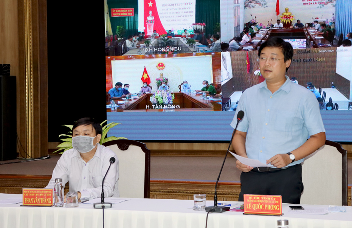 Đồng chí Lê Quốc Phong, Ủy viên Trung ương Đảng, Bí thư Tỉnh ủy Đồng Tháp phát biểu tại hội nghị (Ảnh: dongthap.gov)