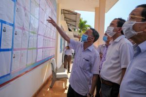 Lâm Đồng: Chủ tịch UBND tỉnh kiểm tra công tác bầu cử tại địa phương