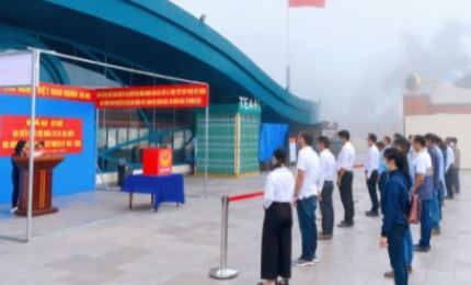 Cử tri Tây Ninh phấn khởi thực hiện quyền bầu cử