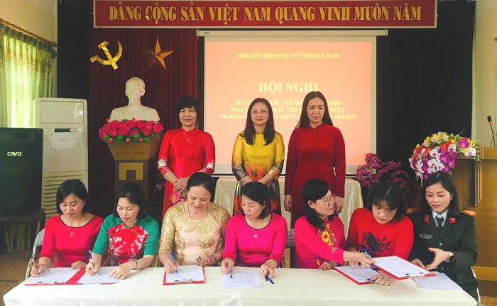 Hội LHPN tỉnh Hà Nam tổ chức ký kết giao ước thi đua 2020.