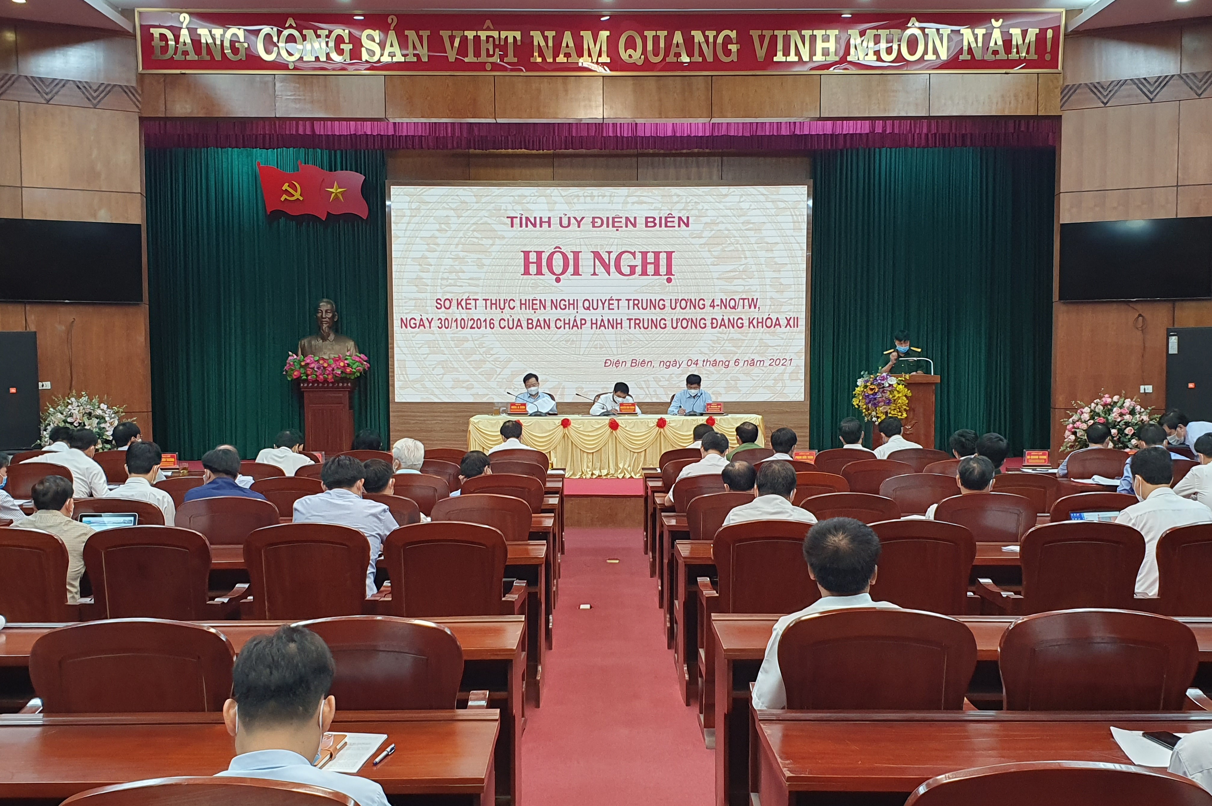 Tỉnh ủy Điện Biên tổ chức Hội nghị sơ kết việc thực hiện Nghị quyết số 04-NQ/TW